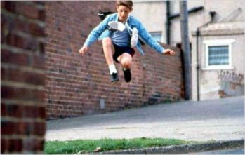 Jamie Bell à 14 ans, alias Billy Elliot à 11 ans - © http://www.allocine.fr/film/fichefilm-11295/photos/detail/?cmediafile=30644