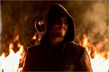 The Arrow, alias Oliver Queen, saison 1 - © http://www.allocine.fr/series/ficheserie-10839/photos/detail/?cmediafile=20415220